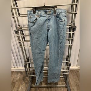 Levi’s Red Tab 501